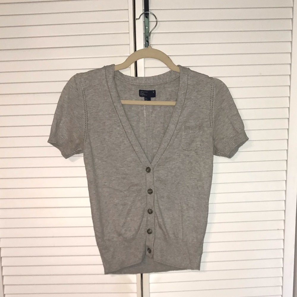 Short sleeved grey cardigan